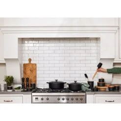 Le Creuset Cocotte Fonte Ovale 27 Cm Noir 5 Le Creuset Cocotte Fonte Ovale 27 Cm Noir -Cuisine À Domicile 213195 2 2 Cocotte fonte ovale 27 cm noir Le Creuset