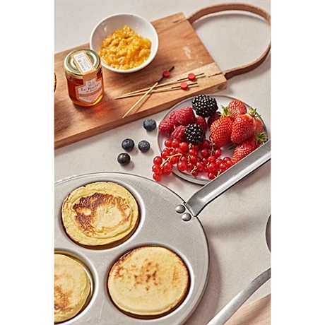 De Buyer Poêle Trois Blinis Tôle De Fer Blanc Mineral B Element 27 Cm 2 De Buyer Poêle Trois Blinis Tôle De Fer Blanc Mineral B Element 27 Cm – Image 2