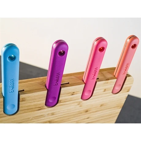 Bloc De 4 Couteaux Et Planche à Découper 5 Bloc De 4 Couteaux Et Planche à Découper – Image 5