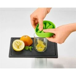 Presse-agrume For Drinks -Cuisine À Domicile 613032 4 1 Presse agrume For Drinks Betty Bossi