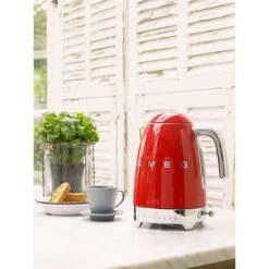 Smeg Bouilloire Rouge 1,7 L 2400 W KLF04RDEU -Cuisine À Domicile 720015 3 9 Bouilloire rouge 1 7 L 2400 W KLF04RDEU Smeg