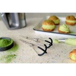 KitchenAid Batteur à Bord Flexible 5KHMFEB2 Pour Batteur à Main 5 KitchenAid Batteur à Bord Flexible 5KHMFEB2 Pour Batteur à Main -Cuisine À Domicile 720046 2 1 Batteur a bord flexible 5KHMFEB2 pour batteur a main Kitchenaid